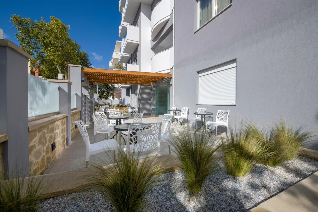 Deluxe City Hotel Chania  Exteriör bild