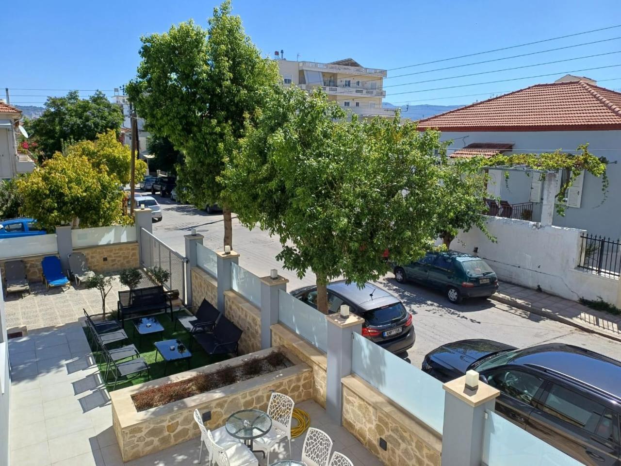 Deluxe City Hotel Chania  Exteriör bild