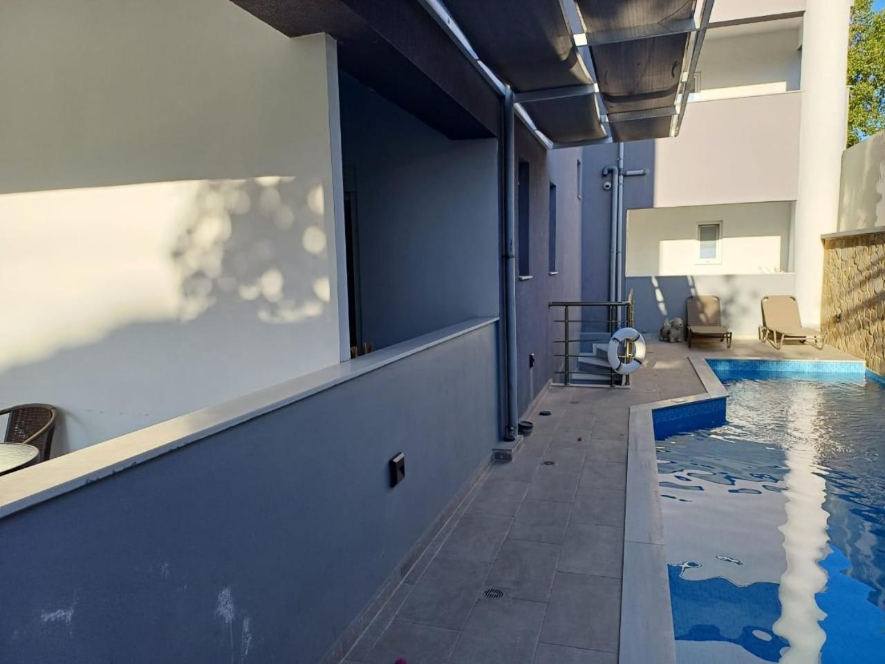 Deluxe City Hotel Chania  Exteriör bild